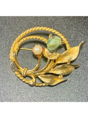 Sarah Coventry Vintage Gold-Tone Brooch With Pearl & Green Stone Leaf Design